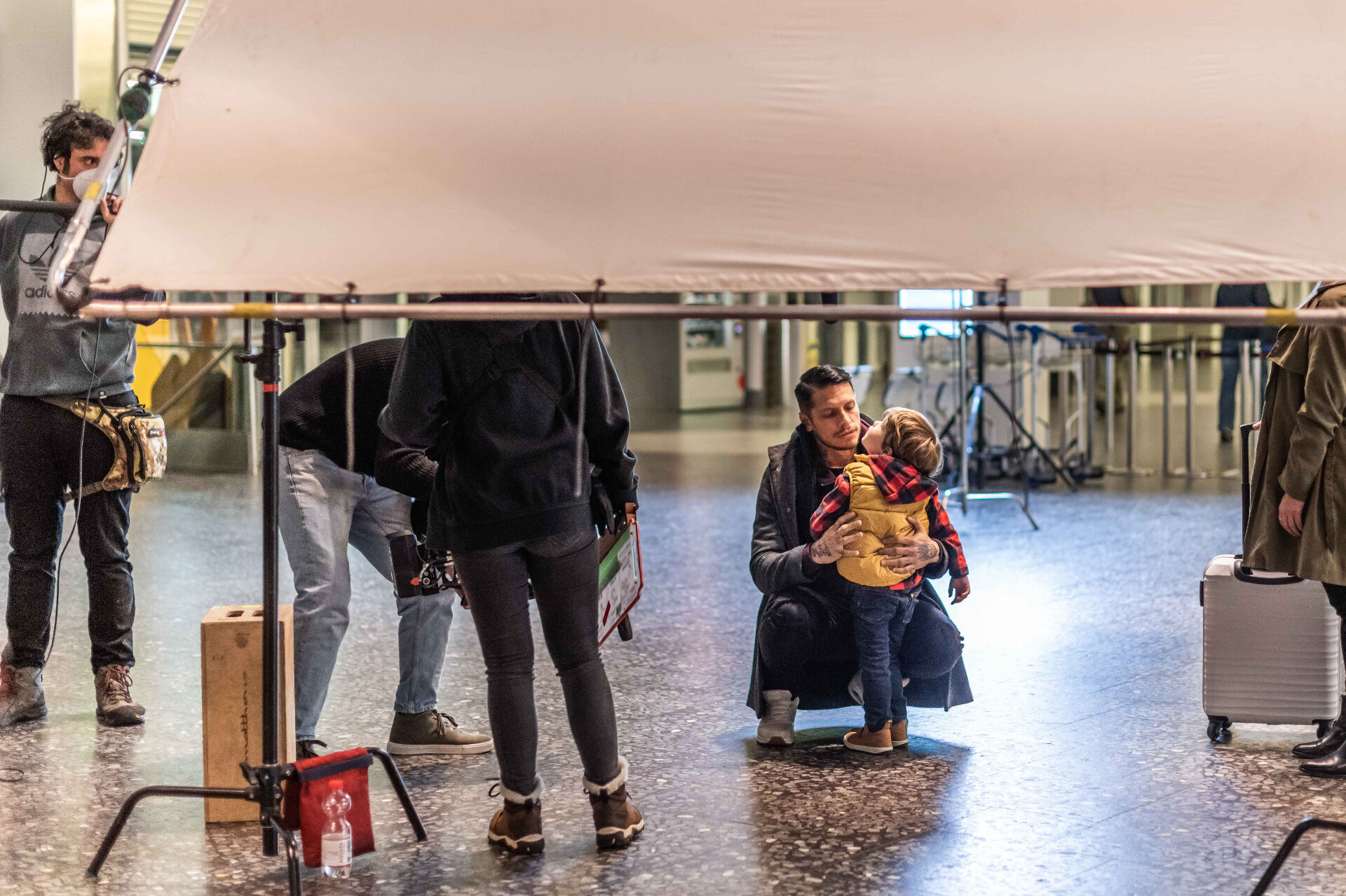 ORISONO crew shooting Contigo Capitán at Zurich airport — drama production behind the scenes